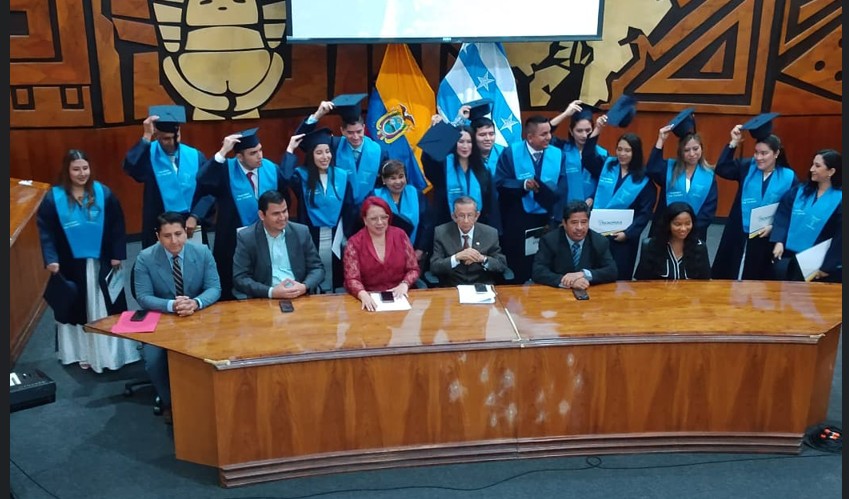 Ceremonia de graduación 2025