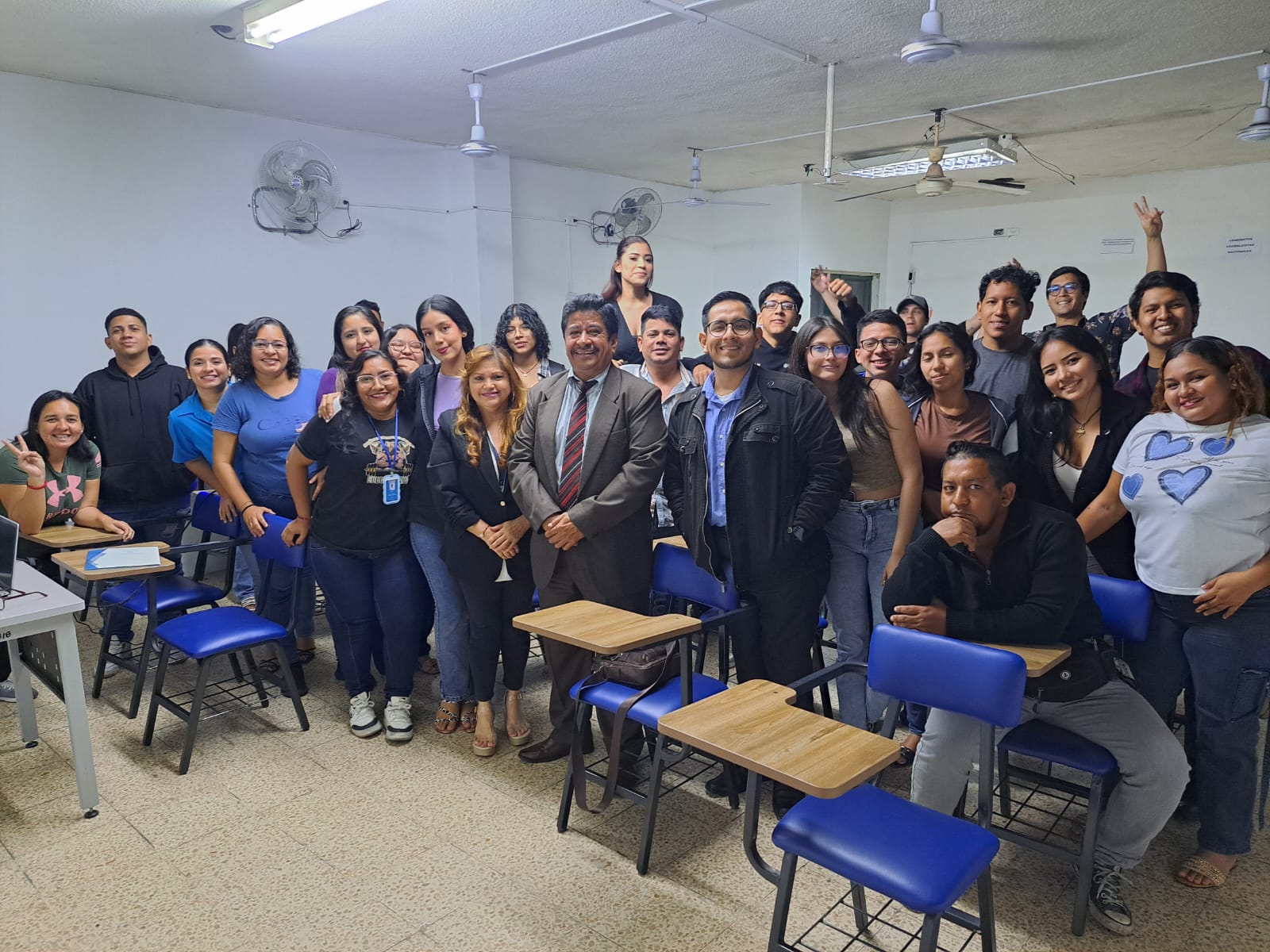 Instituto Tecnópolis llevó el periodismo deportivo  digital a la FACSO con una charla magistral